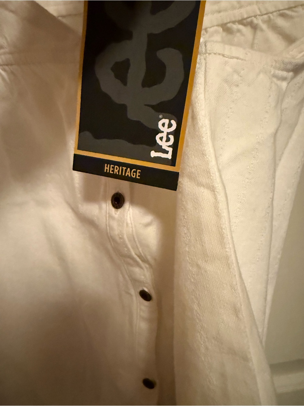 Lee White Sleeveless Button-Front Vest - Picture 4 of 17